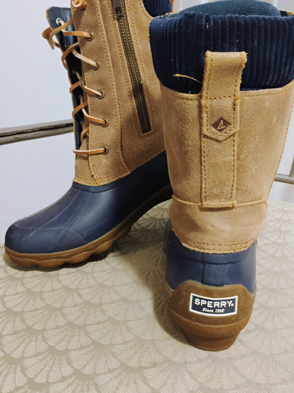 Sperry Navy and Tan Men’s Lace-Up Waterproof Winter Boots